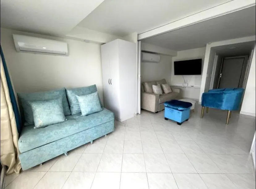 Reef Aptos 1 Cuadra De La Playa San Andrés 0*,  Kolombiya